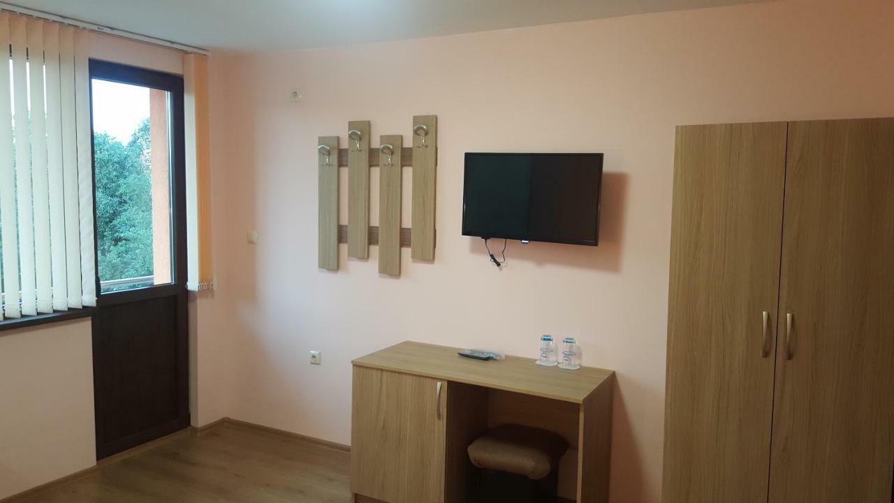 Chilingirovata Kashta Hotel พาเวลบันยา ภายนอก รูปภาพ