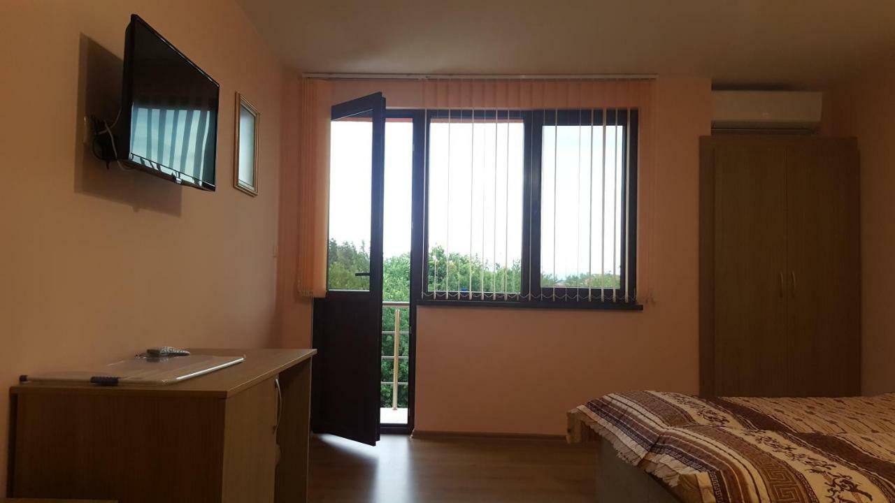 Chilingirovata Kashta Hotel พาเวลบันยา ภายนอก รูปภาพ